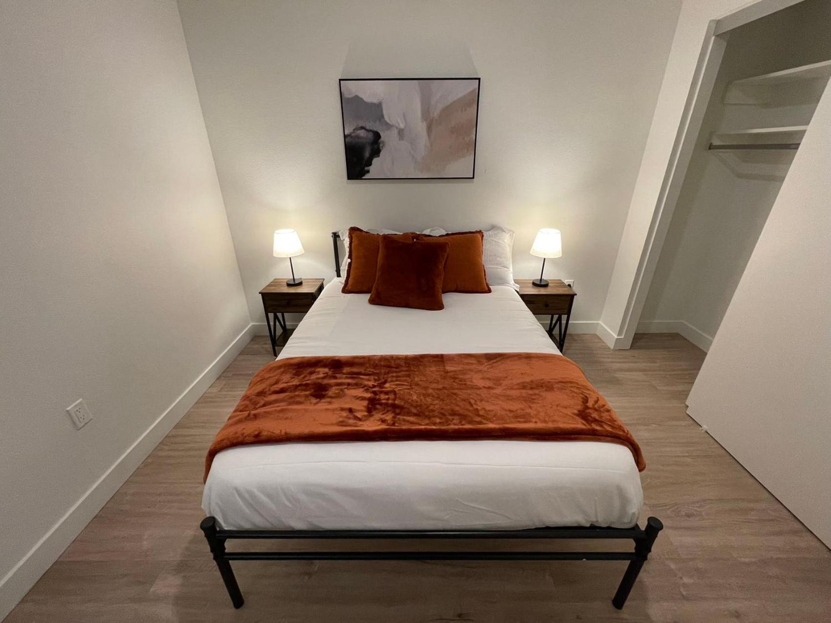 Отель Chic Urban Retreat In Heart Of La, Steps From Attractions! Лос-Анджелес Экстерьер фото