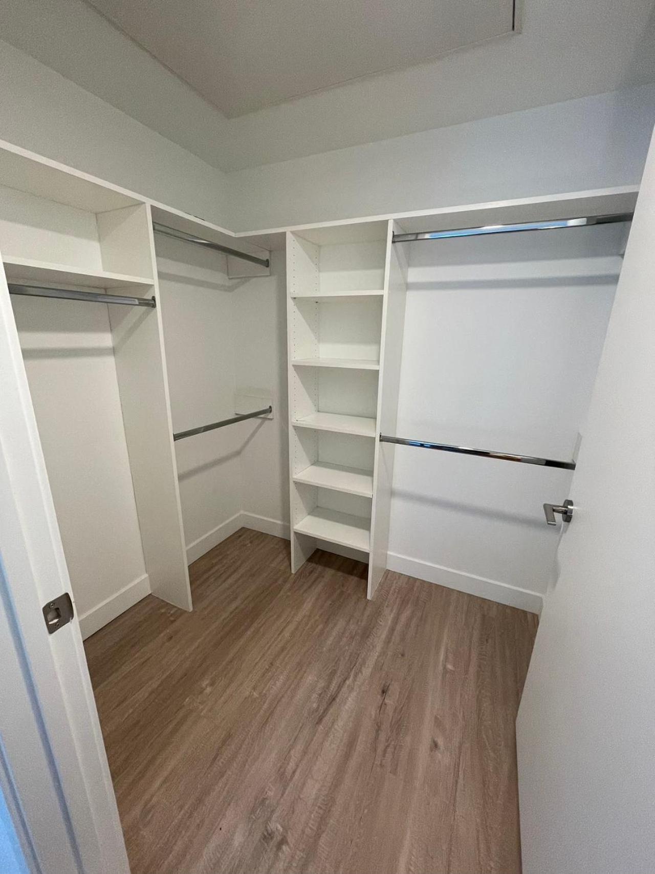 Отель Chic Urban Retreat In Heart Of La, Steps From Attractions! Лос-Анджелес Экстерьер фото