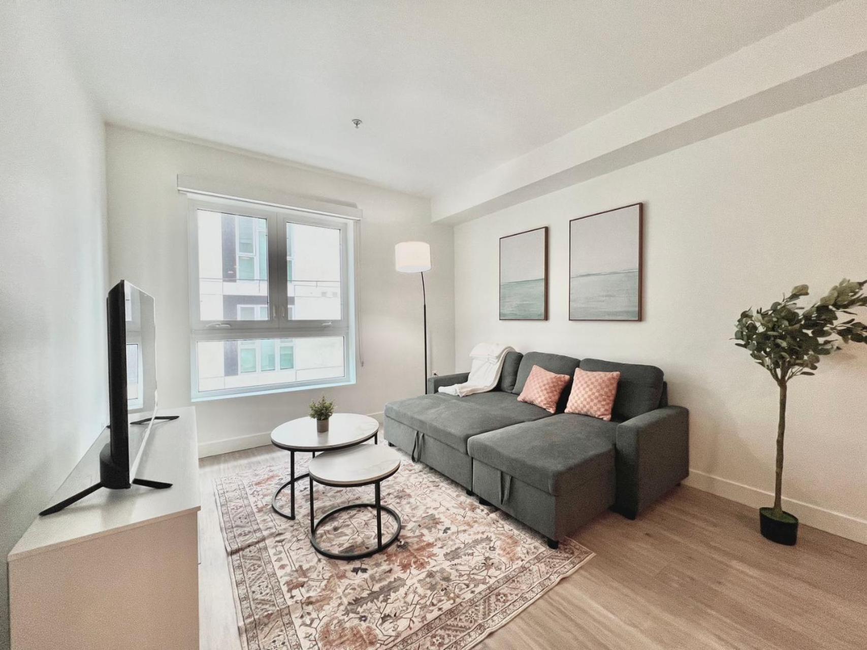 Отель Chic Urban Retreat In Heart Of La, Steps From Attractions! Лос-Анджелес Экстерьер фото