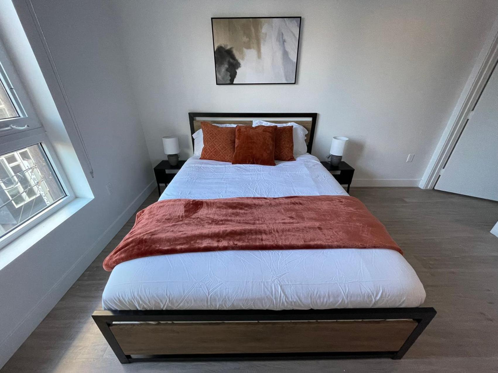 Отель Chic Urban Retreat In Heart Of La, Steps From Attractions! Лос-Анджелес Экстерьер фото