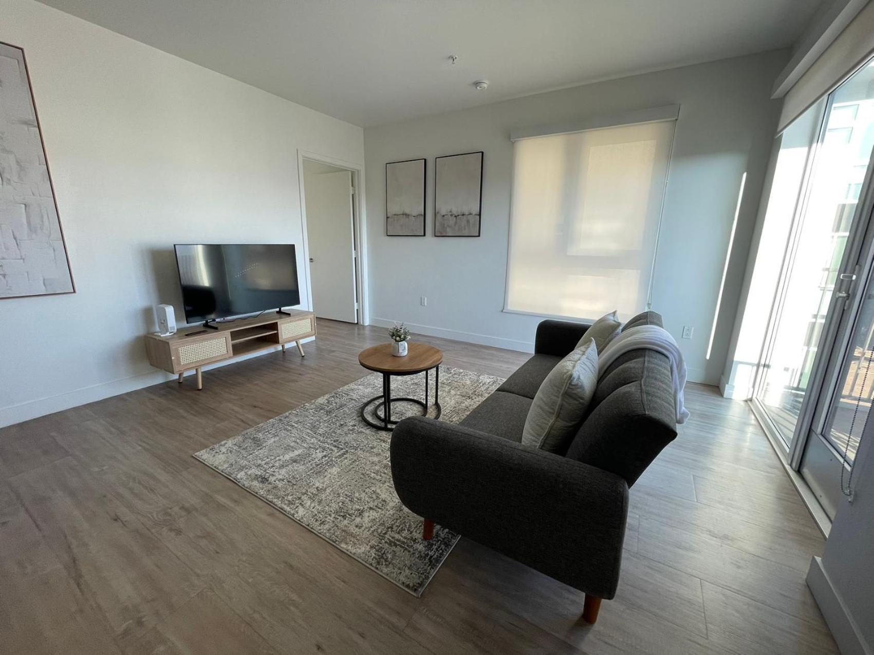 Отель Chic Urban Retreat In Heart Of La, Steps From Attractions! Лос-Анджелес Экстерьер фото