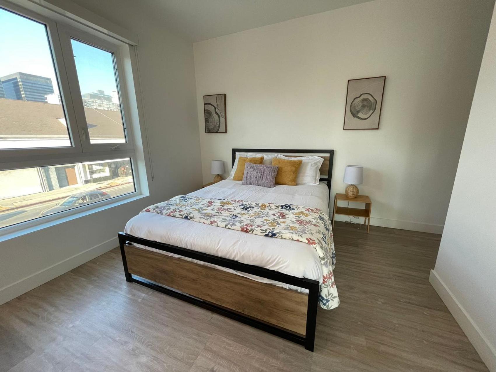 Отель Chic Urban Retreat In Heart Of La, Steps From Attractions! Лос-Анджелес Экстерьер фото